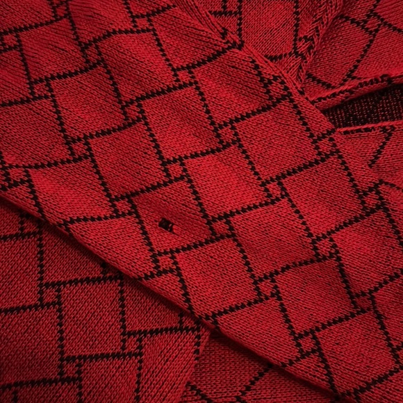 Vintage St John Red Cardigan - Picture 4 of 6